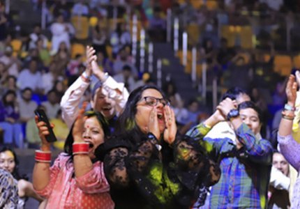 Excited, cheering audience at Uttarakhand Idol
